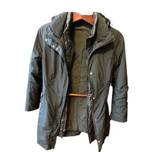 2in 1 The North Face  size M jacket in like new condition